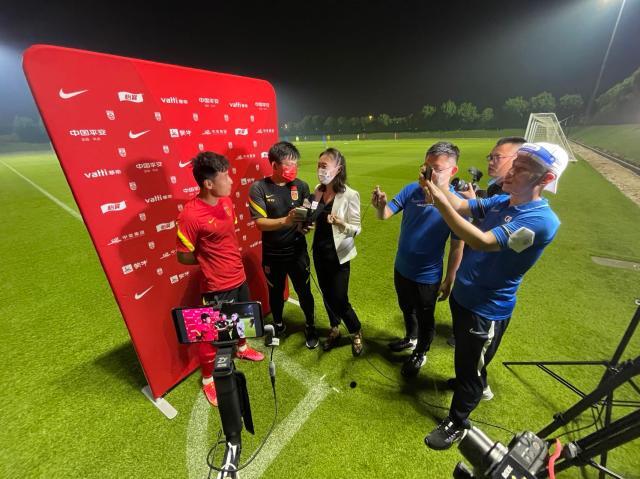 中欧体育-马德兴的2021：不是封闭隔离，就在封闭隔离的路上