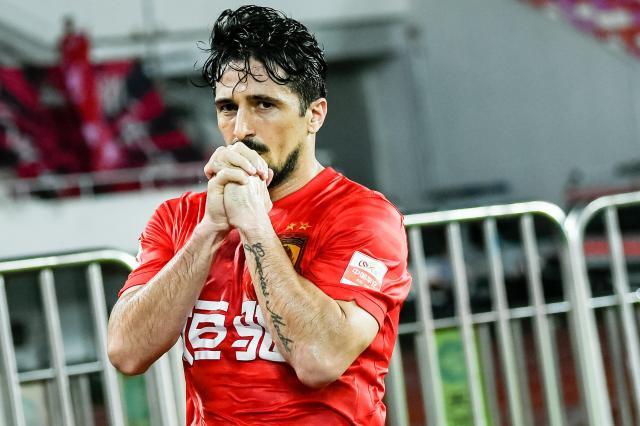 1628171394154093816.jpg 中欧体育app-【中超】阿兰洛国富破门 广州2比0河南紧追泰山