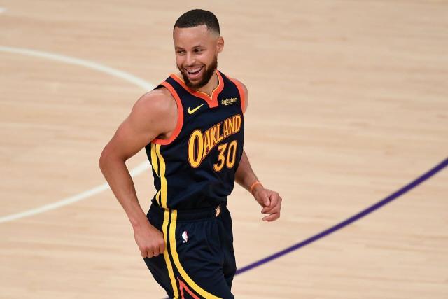 1628082826155059234.jpg 中欧体育官网-在历史级顶薪合同上签字 库里还有过片刻犹豫?