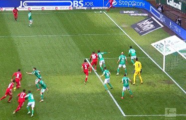 中欧体育-【德甲】莱万三中框+破门 穆勒两助攻 拜仁3比1客胜